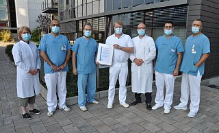 Chefarzt Carsten Schneekloth (Mitte) leitet die Abteilung seit elf Jahren. - Brüderkrankenhaus