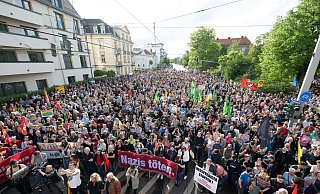 In Deutschland gibt es viel Solidarität mit den Angegriffenen. Die Menschen fordern nun Konsequenzen. - Sebastian Kahnert/dpa
