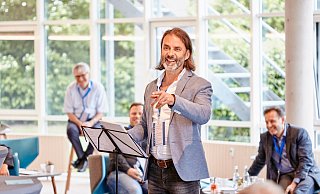 Motivationstrainer: Mike Aßmann ist Business-Coach aus Bielefeld. - Dreamlab Studio Lage
