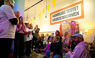 Der Volksentscheid für ein Grundeinkommen-Modellversuch ist gescheitert. - Jonas Walzberg/dpa