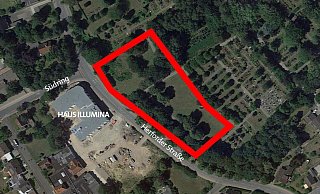 9.000 Quadratmeter sollen gemäß einer Planung zu einer Fläche für Wohnungsbau umgewidmet werden. 2017 fiel dazu bereits die Entscheidung im Stadtrat. - Gerald Dunkel/Google