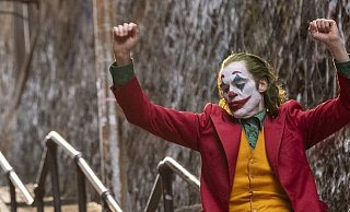 Der Räuber benutzte eine Maske, die den Joker aus dem Batman-Comics darstellt. - Symbolfoto: picture alliance / dpa