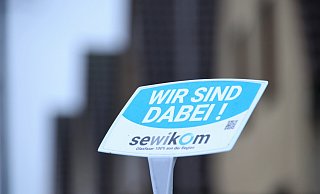 „Wir sind dabei“ – nein, nicht mehr. Die Sewikom hat in Nieheim einen Rückzieher gemacht. Stand jetzt verlegt also niemand Glasfaser in der Ackerbürgerstadt. Droht Nieheim, digital abgehängt zu werden? - David Schellenberg