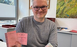 "Der Lappen geht, die Karte kommt" - Tobias Kürpick, Sachgebietsleiter in der Führerscheinstelle, erinnert an das Umtauschen des Papierführerscheins" - Kreis Paderborn