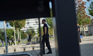 Die Polizei im Einsatz auf dem Kesselbrink. - Christian Geisler (Archivfoto/Symbolfoto)