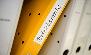 Betriebsrentner dürfen auf finanzielle Entlastungen hoffen. - picture alliance / dpa Themendienst