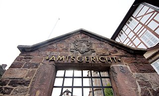Amtsgericht: In zwei Fällen von Tätlichkeit gegen Amtsträger wurden Geldstrafen verhängt. - David Schellenberg