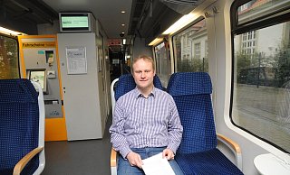 Henning Vieker gehört der Verbandsversammlung des Zweckverbandes Nahverkehr Westfalen-Lippe an und ist stellvertretender Vorsitzender der Verbandsversammlung des Verkehrsverbundes OWL. - Joern Spreen-Ledebur