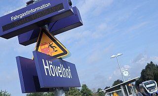 Einstieg und Ausstieg: Vom Bahnhof Hövelhof aus fahren Kinder und Jugendliche zu den weiterführenden Schulen nach Paderborn. - Jens Reddeker