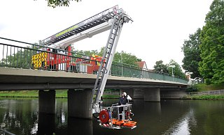 Das 2012 angeschaffte Hubrettungsfahrzeug TLK 32 mit seiner Kombination aus Teleskopmast und Drehleiter war zwar extrem beweglich aber unzuverlässig und wird durch eine "klassische" Drehleiter ersetzt. - ralf bittner, www.f2-fotografie.de