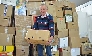 Vereinsgründer Günter Hüttenhölscher ist mittlerweile 83 Jahre alt. Das Schlafen im Lkw bereite ihm Probleme, sagt Hüttenhölscher. - Karin Prignitz