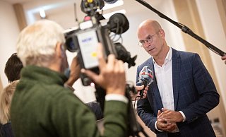 Krisenstabsleiter Ingo Nürnberger ist derzeit stark gefragt. - Mike-Dennis Müller / www.mdm.photo