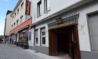 Die Räume der früheren Kneipe "Gerichtsklause" am Bogen in Paderborn stehen seit drei Jahren leer. - Lena Henning