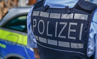 Mit der Fundsache aus Halle im Kreis Gütersloh befasst sich jetzt die Kriminalpolizei. - Symbolbild/dpa