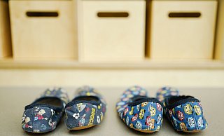 Wer zahlt die Kita-Kosten? Die Stadt will die Träger jetzt mit einer Million Euro entlasten. - Uwe Anspach/dpa