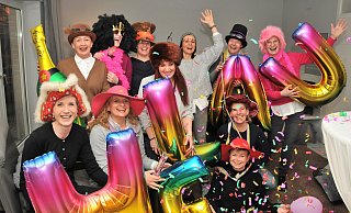 Die Wonder Girls werden in diesem Jahr zum dritten Mal mit einer knapp 30-köpfigen Fußgruppe am Rosenmontagsumzug teilnehmen. Der Spaß am Karneval verbindet die Frauen, die sich größtenteils bis vor vier Jahren noch gar nicht kannten. - Waltraud Leskovsek