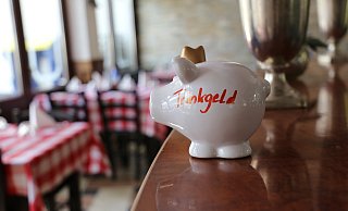 Das Trinkgeld-Schwein in der Trattoria il Baffino. - Lena Kley