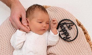 Die kleine Rosalie kam am 25. Dezember 2022 im Klinikum Gütersloh zur Welt. - Klinikum Gütersloh