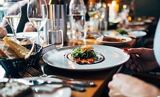 Seit dem 11. Mai dürfen Restaurants in NRW wieder öffnen - allerdings müssen auch hier die Hygiene- und Abstandsregeln eingehalten werden. - Pixabay