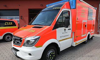 Die Frau wurde leicht verletzt ins Krankenhaus gebracht. - Simone Flörke (Themenbild)