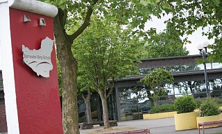 Der Bereich an der Stemweder Berg-Schule mit Sportanlagen in Wehdem soll mit Hilfe des Bundes aufgewertet werden. - Sonja Rohlfing