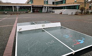 Der Schulhof des Hüffertgymnasiums. - Simone Flörke