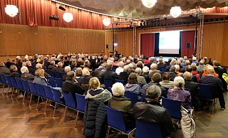 Gut 150 Sennestädter nehmen am Bürgerdialog zur Stadtbahnlinie 1 teil. - Susanne Lahr