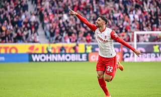 Später Ausgleich: Vincenzo Grifo traf für Freiburg zum 2:2. - Harry Langer/dpa