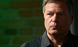Nach Angaben von Grünen-Fraktionschefin Britta Haßelmann soll Robert Habeck für seine Fraktion im Auswärtigen Ausschuss sitzen. (Archivbild) - Sebastian Christoph Gollnow/dpa Nach Angaben von Grünen-Fraktionschefin Britta Haßelmann soll Robert Habeck für seine Fraktion im Auswärtigen Ausschuss sitzen. (Archivbild) - Sebastian Christoph Gollnow/dpa