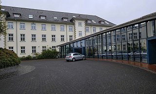 Ab Montag bleibt's leer in der Georg-Müller-Gesamtschule an der Detmolder Straße. - Archivfoto: NW