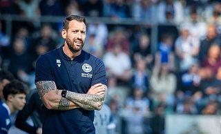 Trainer Mitch Kniat tritt mit dem DSC Arminia im laufenden Monat noch zu zwei Pokal-Endspielen an. - Sarah Jonek