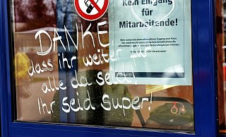 Trotz der bislang relativ geringen Infiziertenzahlen bereiten sich das Evangelische Klinikum Bethel (Bild) und die beiden anderen Kliniken auf weitere schwererkrankte Covid-19-Patienten vor. - Barbara Franke