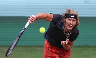Tennis-Ass Alexander Zverev spielt auch gerne Golf. - Friso Gentsch/dpa