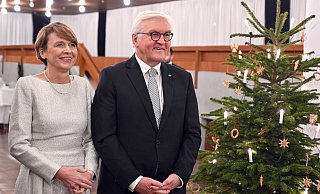 Deutschlands First Lady Elke Büdenbender (60) legt seit vielen Jahren Wert auf Weihnachten im großen Familienkreis. - Harald Tittel/dpa