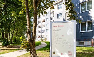 Im Verler Dreieck in Sennestadt besitzt die Freie Scholle 255 Wohnungen. Der erste Block an der Innstraße 2-10 ist bereits energetisch saniert, die übrigen vier werden folgen. - Freie Scholle