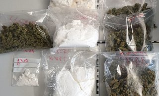 Es geht unter anderem um Cannabis und Kokain. - Symbolfoto: Polizei Warstein