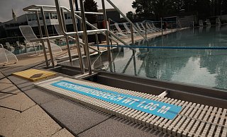 Im Freibad Bad Lippspringe waren schon lange keine Besucher mehr. Auch für diesen Sommer sieht es mehr als düster aus. - Jens Reddeker