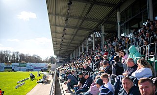 Auf der Tribüne des Häcker Wiehenstadions könnte es erneut voll werden. - Joel Beinke