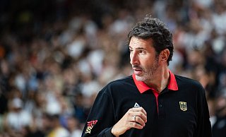 Aus dem Krankenhaus raus: Basketball-Trainer Mumbru. - Marius Becker/dpa