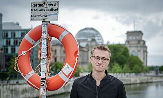 Julian Pahlke (Bündnis 90/Die Grünen) war in der zivilen Seenotrettung auf dem Mittelmeer aktiv. - Kay Nietfeld/dpa