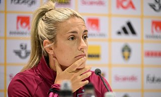 Hofft auf ein Ende der Diskriminierung: Die spanische Frauenfußball-Nationalspielerin Alexia Putellas. - Björn Larsson Rosvall/TT News Agency/AP