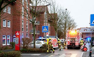 In einer Wohnung im ersten Oberschoss eines Mehrfamilienhauses am Auenhauser Weg waren zwei Pizzagerichte im Backofen verbrannt, während die Bewohner tief schlummerten. - Ralph Meyer