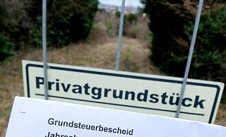 Überhöhte Werte für unbebautes Land angesetzt? Dann kann sich ein Einspruch gegen den Grundsteuerwertbescheid lohnen. - Bernd Weißbrod/dpa/dpa-tmn