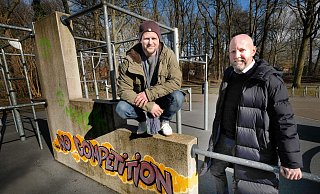 "Wir stehen am Scheideweg", sagt Pit Mosner (l.), Leiter des Parkour-Projektes bei der Stadt Gütersloh. Dezernent Henning Matthes würde sich freuen, wenn die Parkour-Anlage weiter finanziell unterstützt wird. - Andreas Frücht
