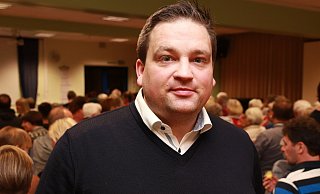 Dennis Thon gehört zu den Gründern der „Initiative Oerlinghausen“. Er ist ehemaliger Vorsitzender des Fördervereins der Grundschule Lipperreihe. - Knut Dinter