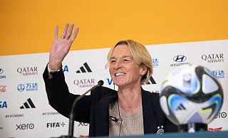 Startet mit den DFB-Frauen in die WM: Bundestrainerin Martina Voss-Tecklenburg. - Sebastian Christoph Gollnow/dpa