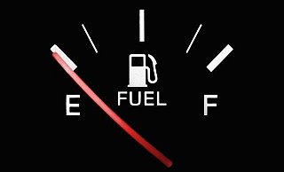 Der Mann hatte den Tank des Audi Cabrios leer gefahren und am Rand der Autobahn abgestellt. - Symbolfoto: Pixabay Creative Commons