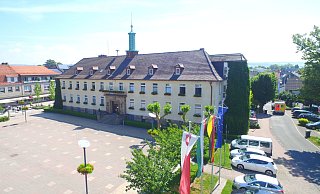 Nach siebenmonatiger Corona-Zwangspause soll das Bad Lippspringer Rathaus bald wieder öffnen. - Jens Reddeker