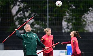 Bundestrainer Christian Wück: Gelingt der große Wurf doch noch? - Sebastian Christoph Gollnow/dpa
