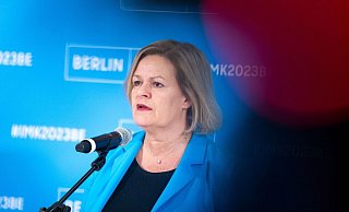 «Wir wollen vor allem Gewalttäter früh erkennen und stoppen»: Nancy Faeser - Christophe Gateau/dpa
